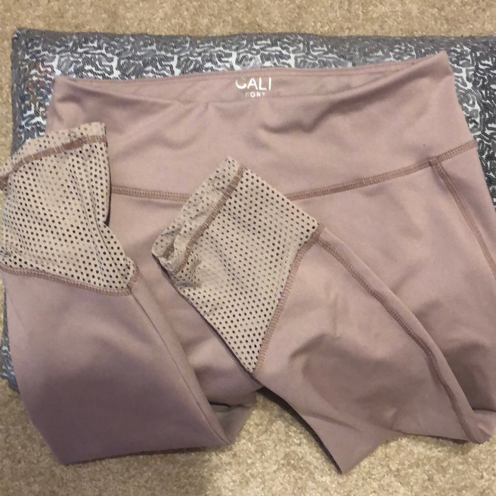 Cali purple Capri leggings